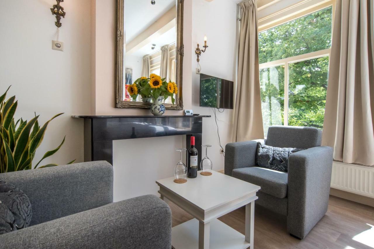 The Blue Stairs Bed & Breakfast Amsterdam Bagian luar foto
